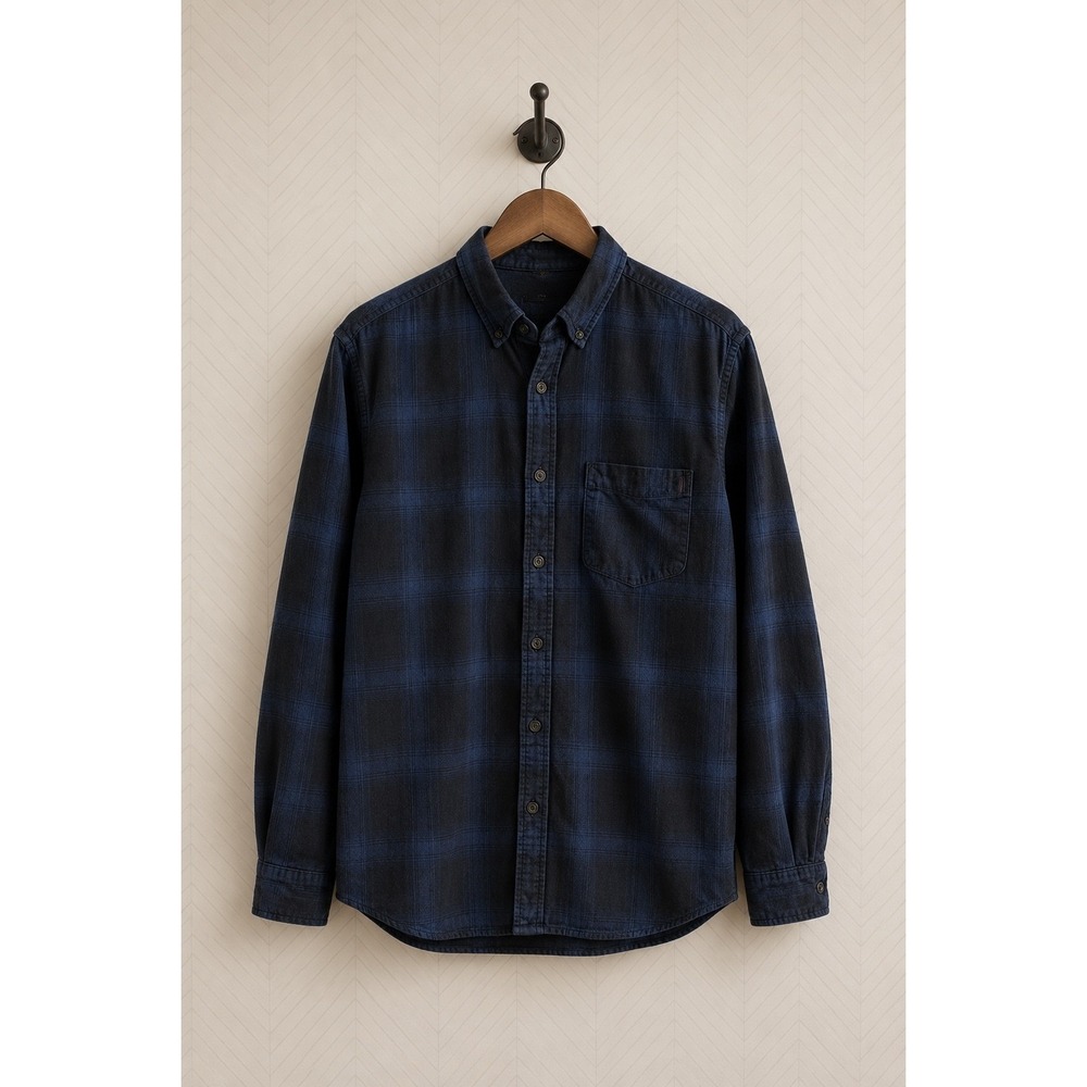 Eddie Bauer Plaid Button Down Flannel Shirt Navy Black Size M Mens size L Women
